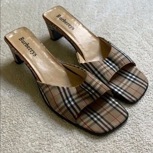 Burberry slide mule sandals kitten heel